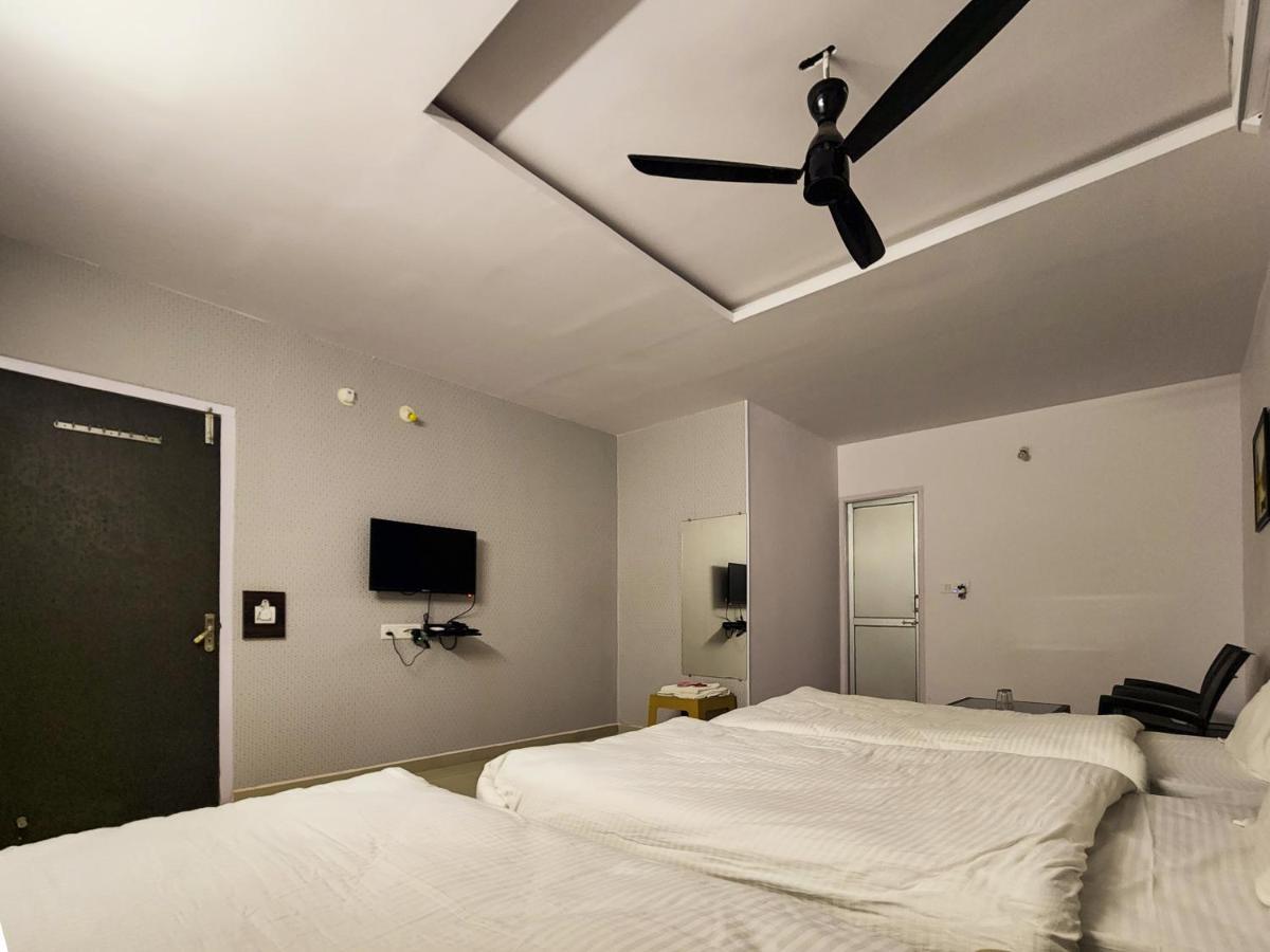 Hotel Shivani Inn Seoni  Buitenkant foto